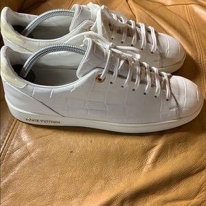 Louis Vuitton sneakers size 41EU 9US